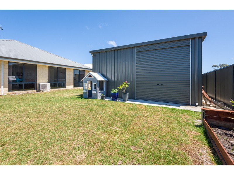 24 Albatross Drive, Bayonet Head WA 6330