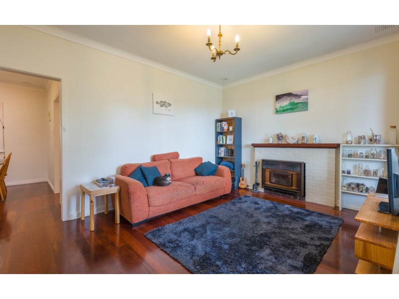 10 Halifax Street, Mount Melville WA 6330