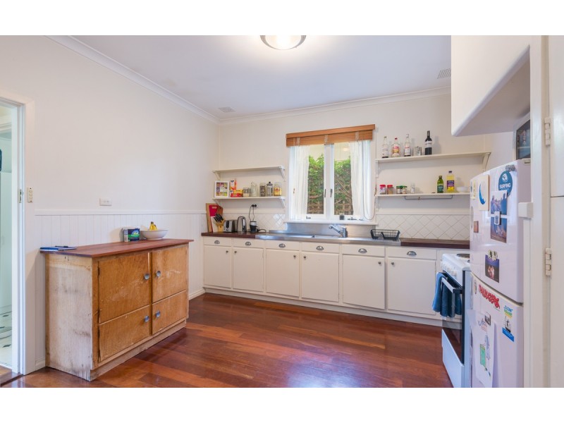 10 Halifax Street, Mount Melville WA 6330