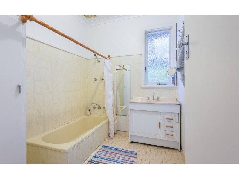 10 Halifax Street, Mount Melville WA 6330