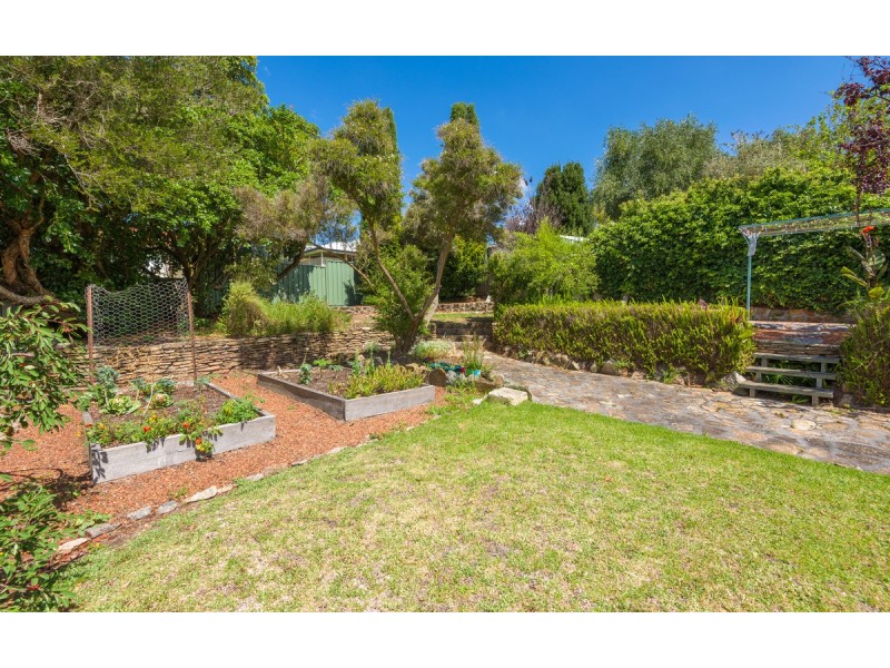 10 Halifax Street, Mount Melville WA 6330