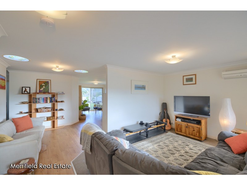 8 Lambert Street, Lockyer WA 6330