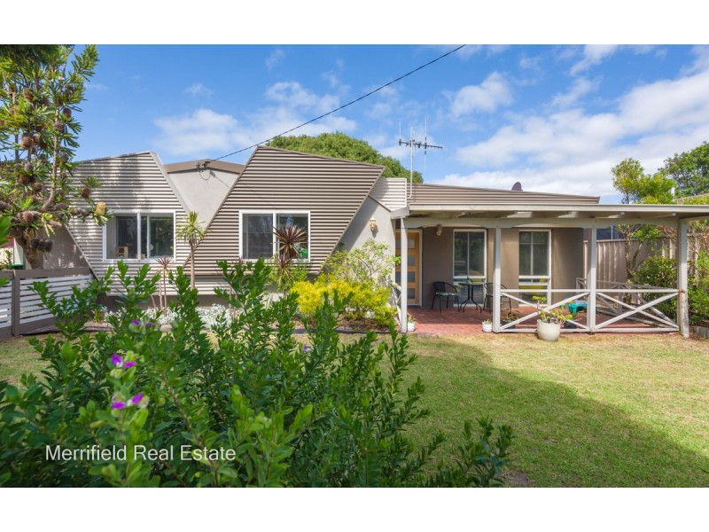 160 Collingwood Road, Collingwood Park WA 6330