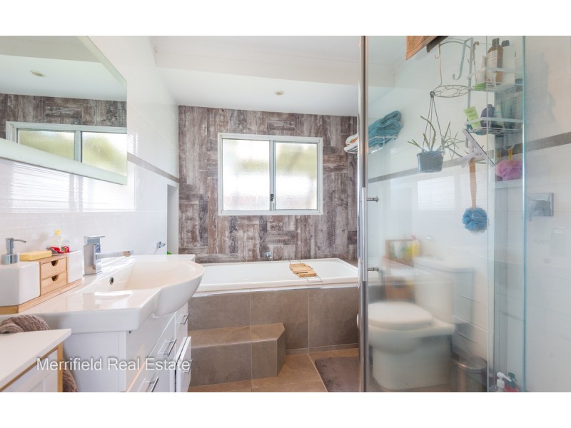 160 Collingwood Road, Collingwood Park WA 6330