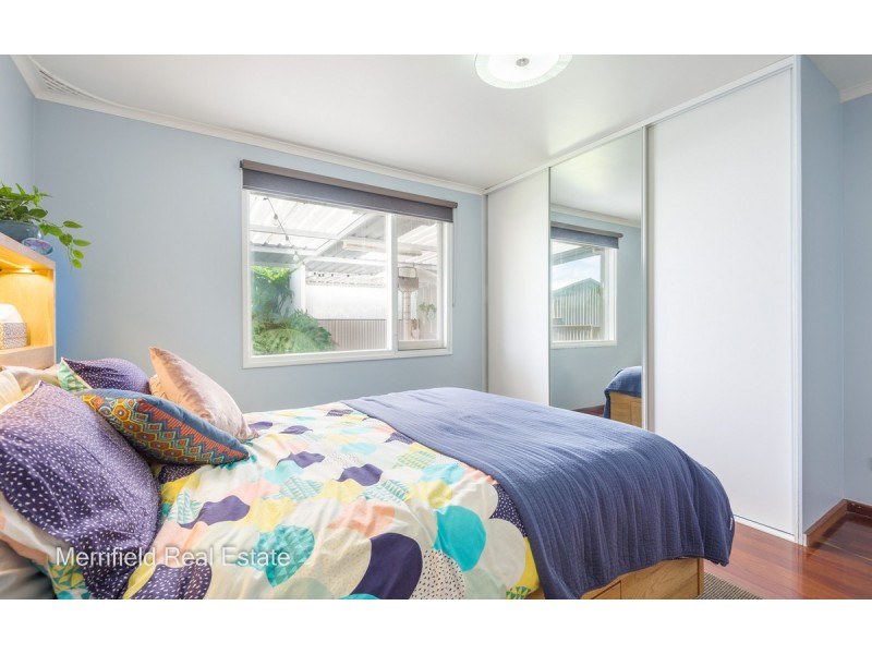 160 Collingwood Road, Collingwood Park WA 6330