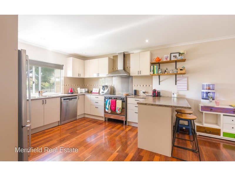 160 Collingwood Road, Collingwood Park WA 6330