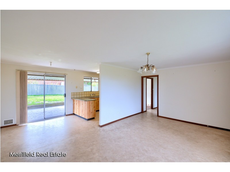 16 Sherwood Drive, Mckail WA 6330
