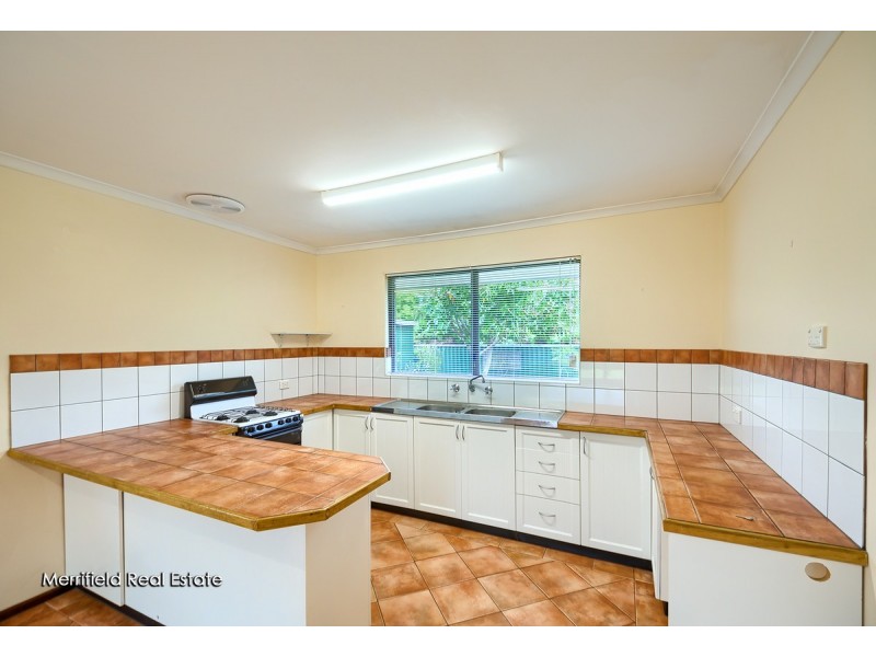 42 Ardross Crescent, Collingwood Park WA 6330