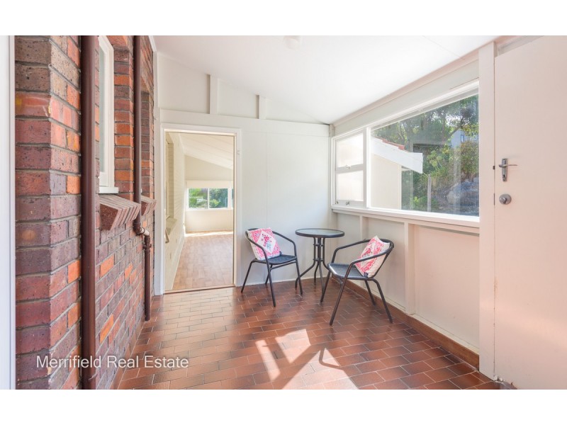 18 Cliff Street, Albany WA 6330