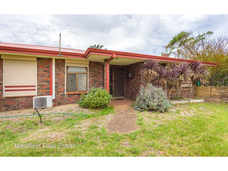 4 Turner Street, Orana WA 6330