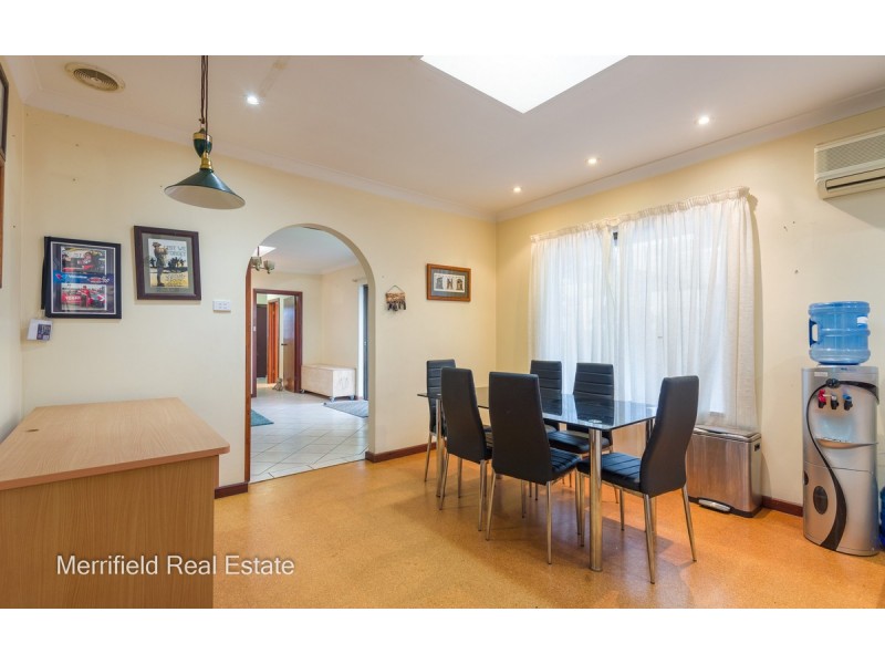 4 Turner Street, Orana WA 6330