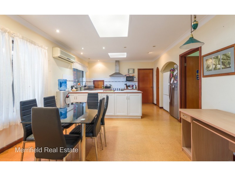 4 Turner Street, Orana WA 6330