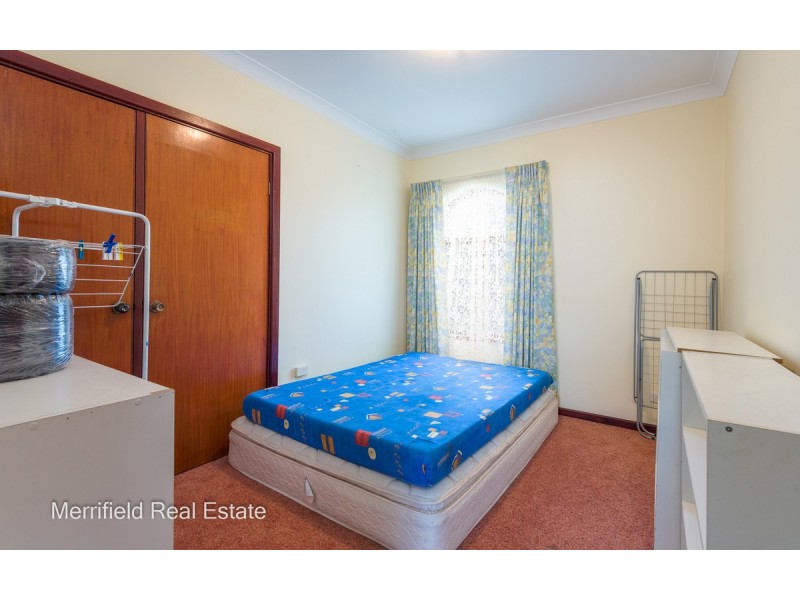 4 Turner Street, Orana WA 6330