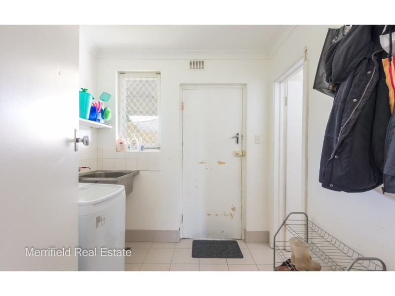 2 Poole Street, Spencer Park WA 6330