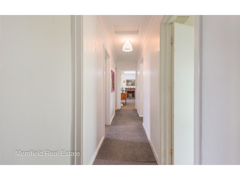 2 Poole Street, Spencer Park WA 6330