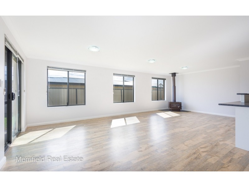 14 Satellite Close, Mckail WA 6330