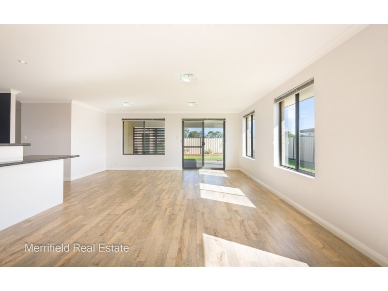 14 Satellite Close, Mckail WA 6330