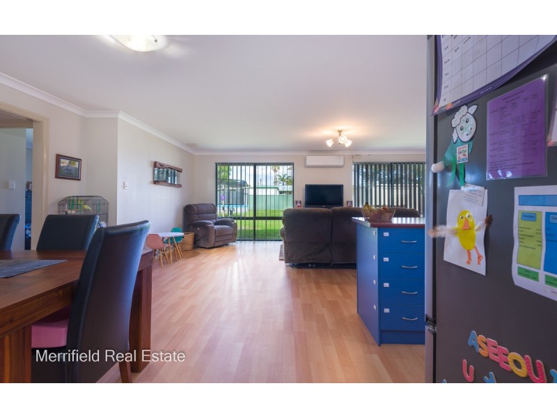 17 Abercorn Street, Orana WA 6330