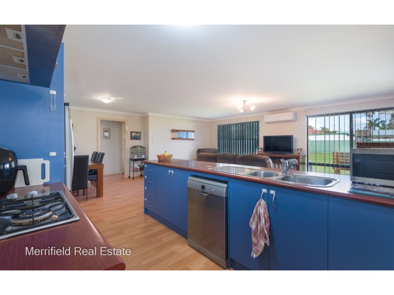 17 Abercorn Street, Orana WA 6330