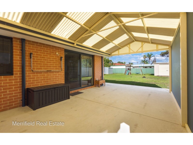 17 Abercorn Street, Orana WA 6330