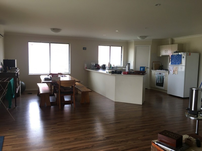 8 Notley Street, Yakamia WA 6330