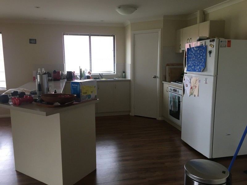 8 Notley Street, Yakamia WA 6330