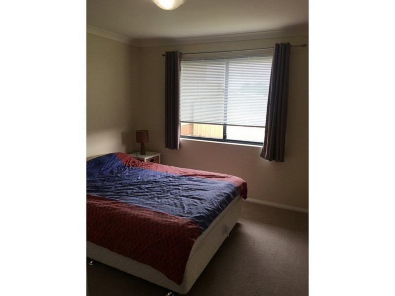 8 Notley Street, Yakamia WA 6330