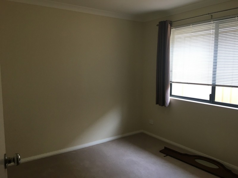 8 Notley Street, Yakamia WA 6330