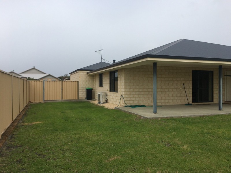 8 Notley Street, Yakamia WA 6330