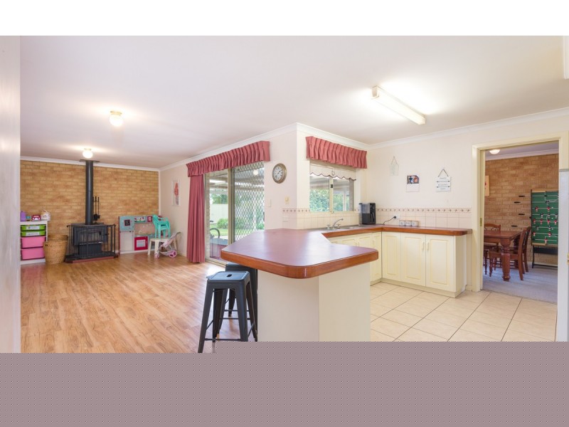 7 Susan Court, Yakamia WA 6330