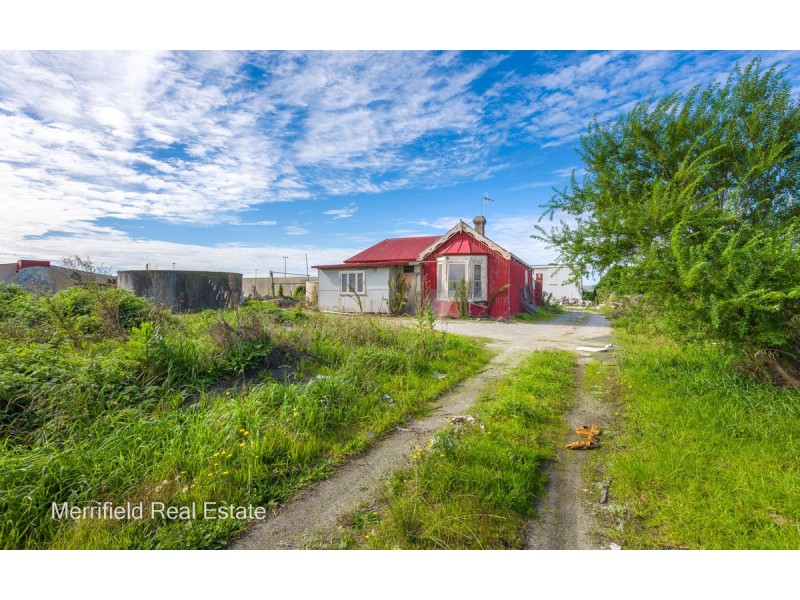 Corner Barker Road & Graham Street, Centennial Park WA 6330