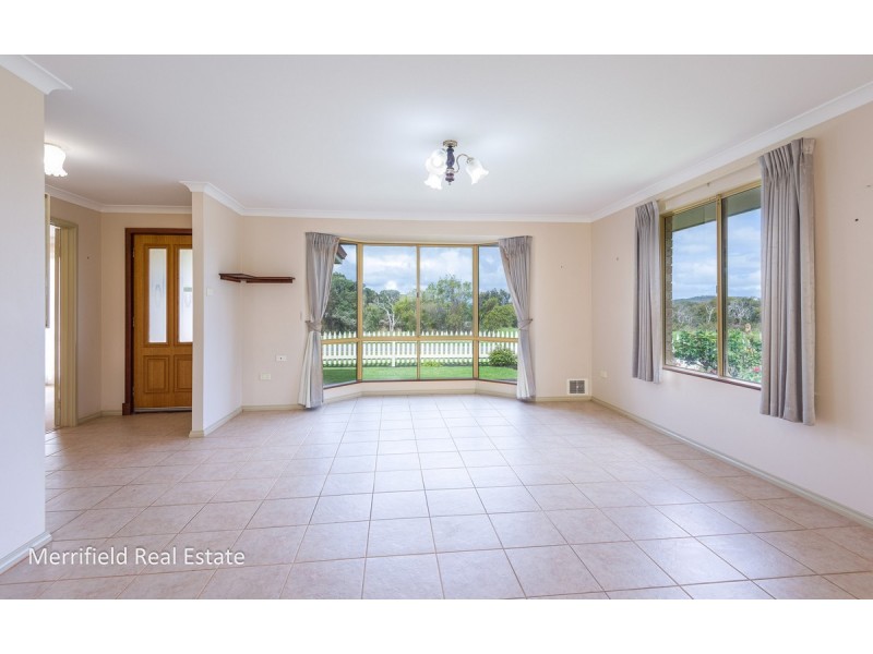 2 Beckett Court, Spencer Park WA 6330