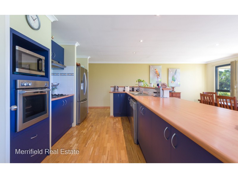 45 The Esplanade, Lower King WA 6330