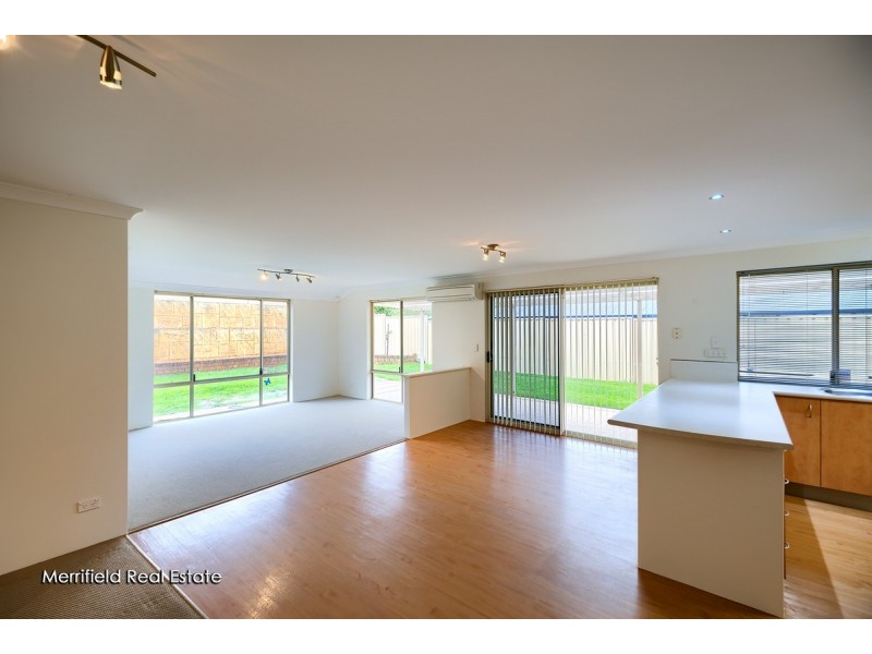 8 Pyrus Gardens, Yakamia WA 6330