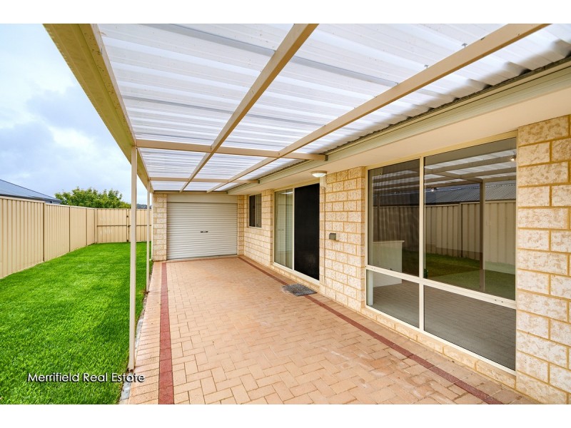 8 Pyrus Gardens, Yakamia WA 6330
