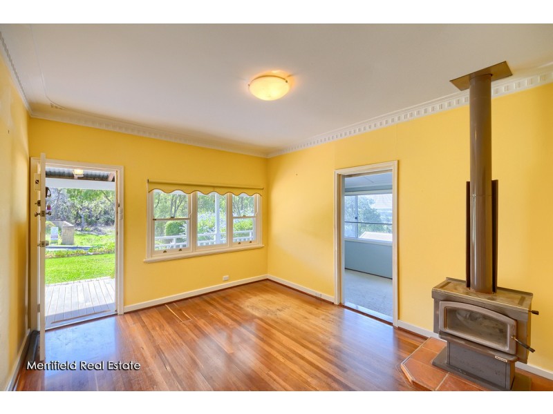 10 Ashwell Street, Mount Melville WA 6330