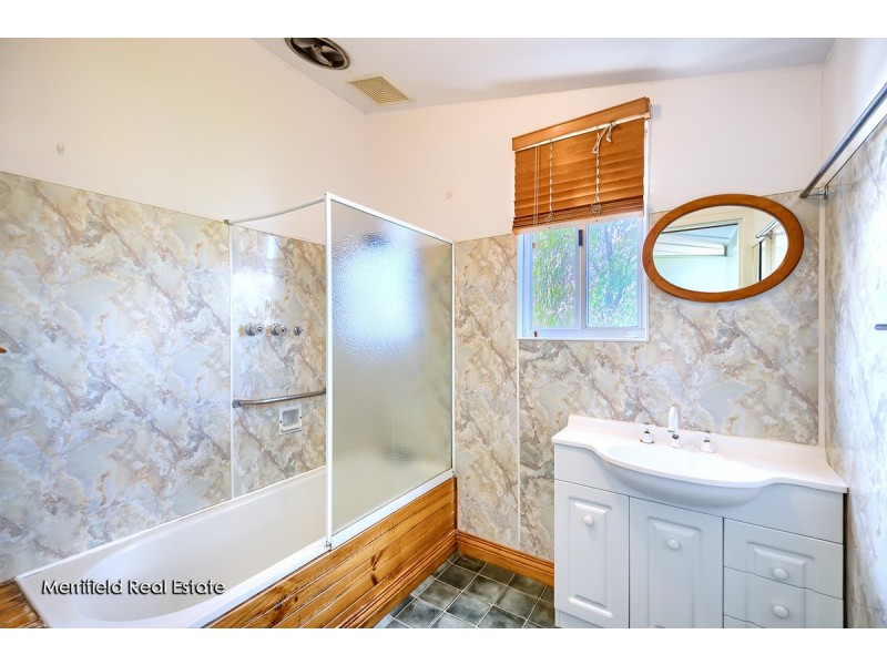 10 Ashwell Street, Mount Melville WA 6330