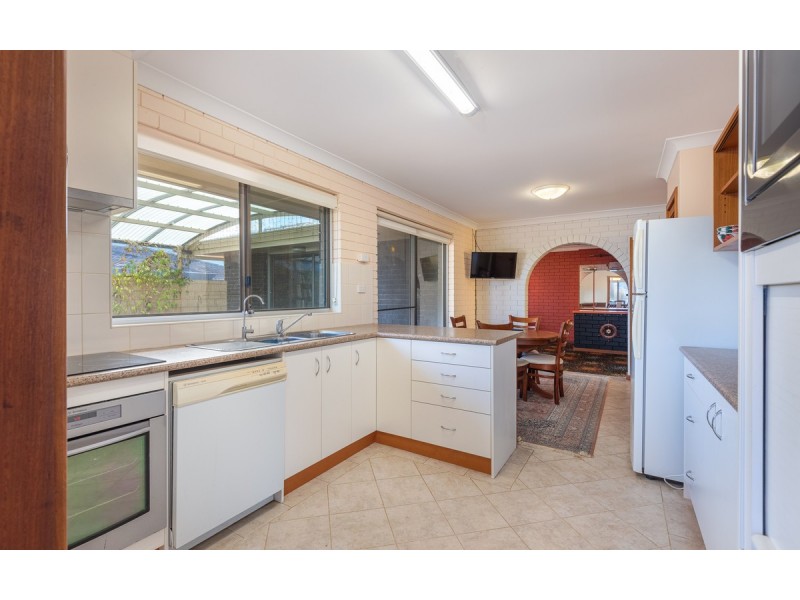 39 Allwood Parade, Bayonet Head WA 6330