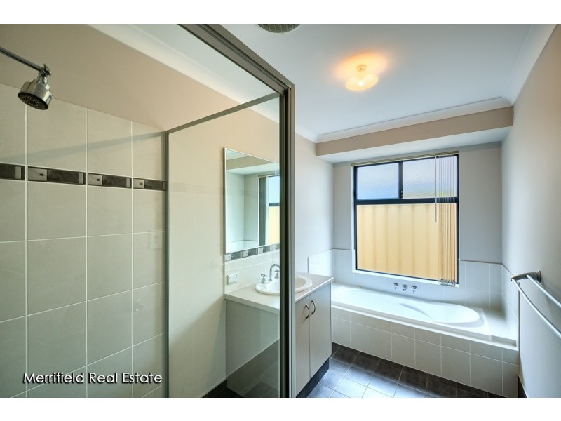 12 Grevillea Way, Yakamia WA 6330