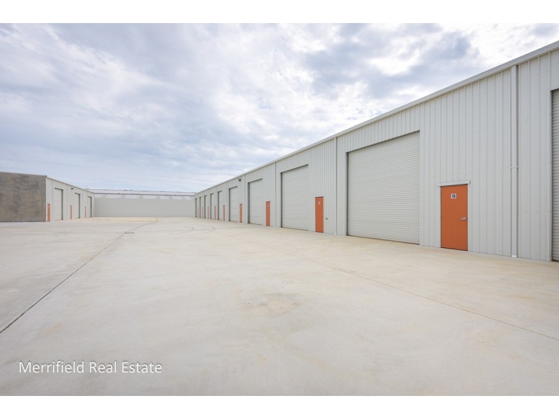 13/370a Albany Highway, Orana WA 6330