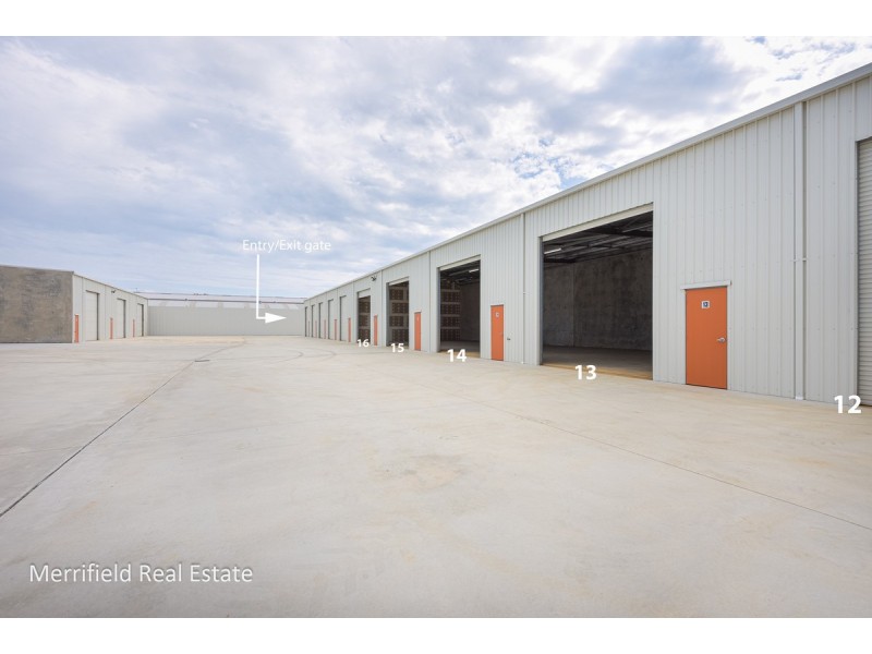 13/370a Albany Highway, Orana WA 6330