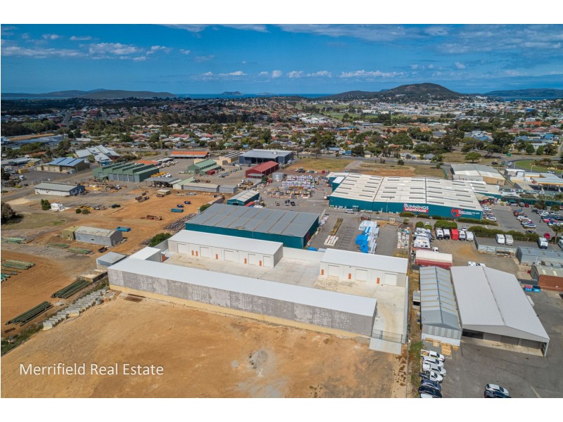 13/370a Albany Highway, Orana WA 6330