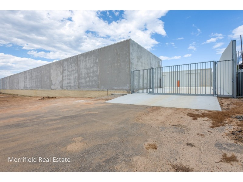 13/370a Albany Highway, Orana WA 6330