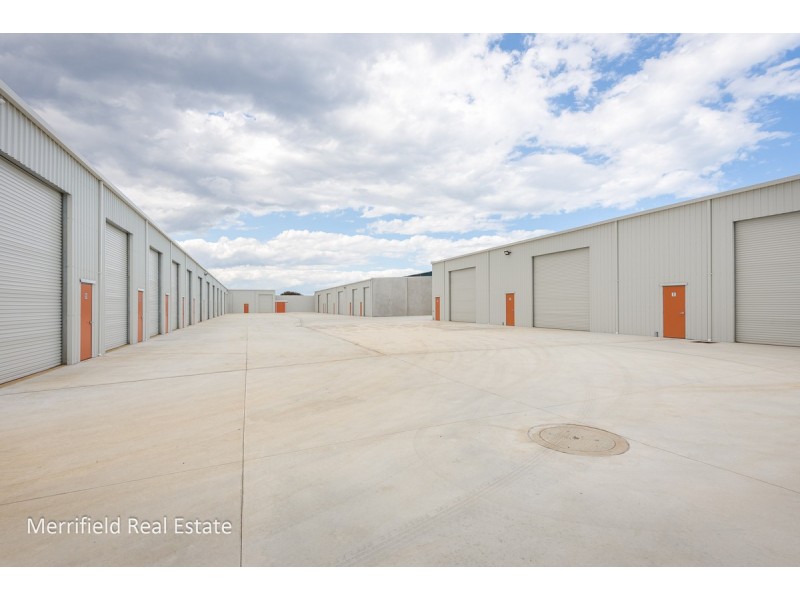 13/370a Albany Highway, Orana WA 6330