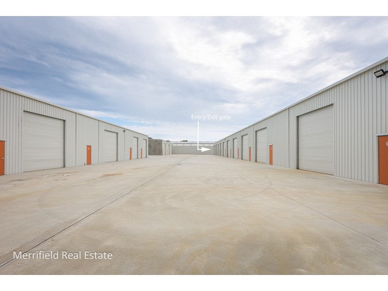 13/370a Albany Highway, Orana WA 6330