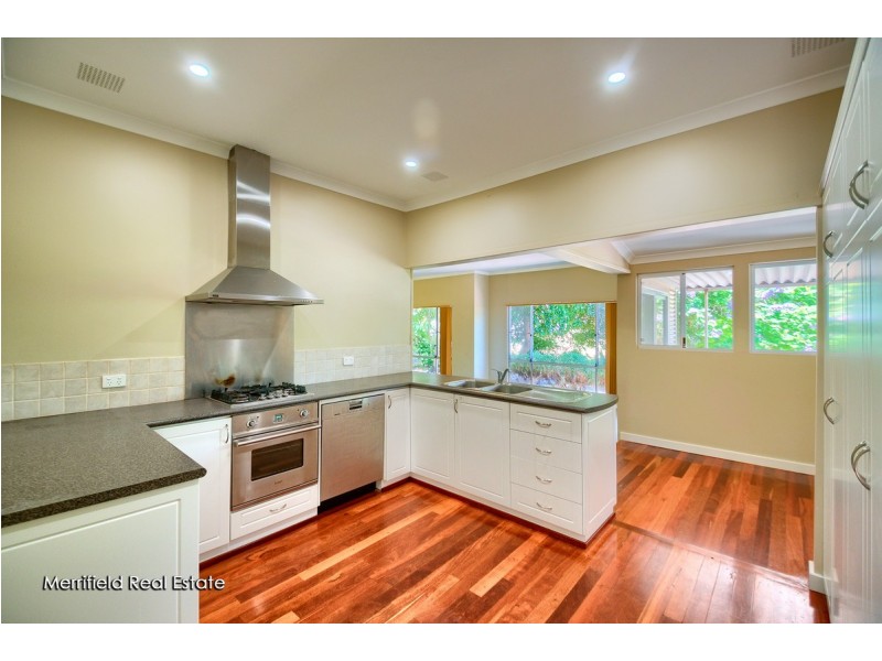 11 Greenshields Street, Mira Mar WA 6330