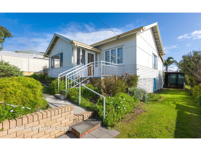 17 Angus Street, Mount Melville WA 6330