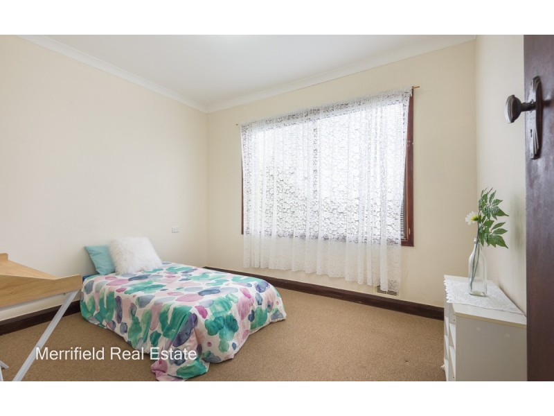 17 Angus Street, Mount Melville WA 6330