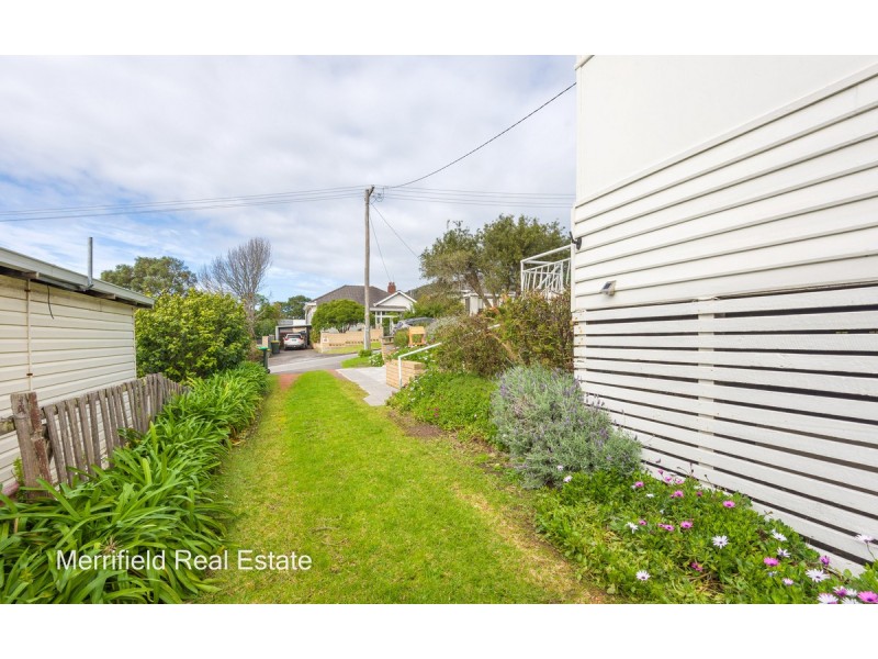 17 Angus Street, Mount Melville WA 6330