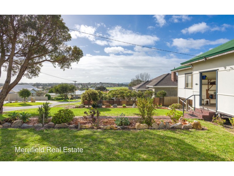14 Angus Street, Mount Melville WA 6330